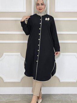 Siyah Biyeli Broş Detaylı Kap