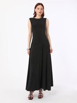 Siyah Bisiklet Yakalı Kolsuz Sandy Kumaş Abiye Elbise