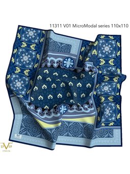 Desenli Micro Modal Seri Askısı İle Birlikte 110x110 Cm Lacivert Eşarp