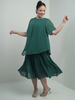 Zümrüt Yeşili Kısa Volan Kollu Astarlı Taş Detaylı Büyük Beden Şifon Midi Abiye Elbise