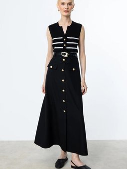 Siyah Uzun Beli Kemerli Süs Düğmeli Etek