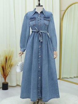 Buz Mavi Cepli Kemerli Boydan Düğmeli Kot Elbise