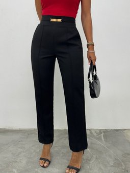 Siyah Beli Lastikli Cepli Metal Detaylı Pantolon