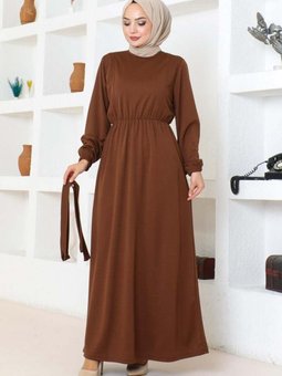Kahverengi Kuşak Detaylı Elbise