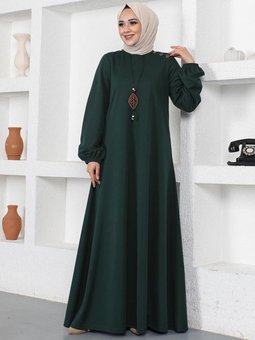 Zümrüt Yeşili Kolyeli Bisiklet Yaka Elbise