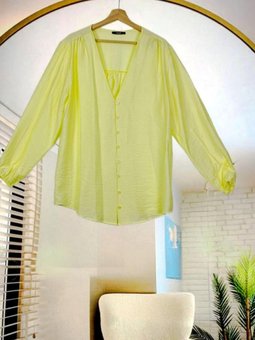 Sarı Lityum Kumaş V Yaka Biritli Tunik