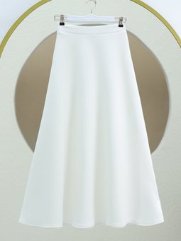 Bol Kiloş Sukuba Puf Beyaz Etek