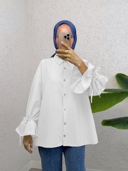 Kolu Büzgülü Arkası Piliseli Beyaz Gömlek