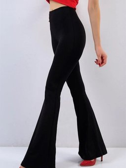 Siyah Krep Kumaş Bir Beden İnceltici Görünüm Sağlayan Ispanyol Paça Pantolon
