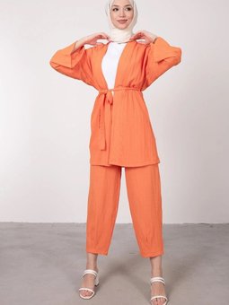 Turuncu Kuşaklı Pantolonlu İkili Takım
