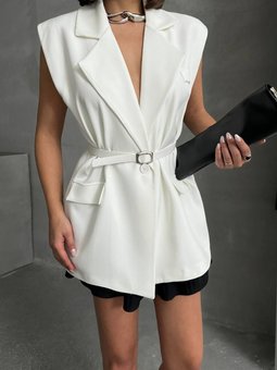 Beyaz Kemerli Cep Detaylı Blazer Ceket