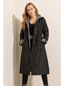 Beli Büzgülü Kapüşonlu Siyah Trençkot