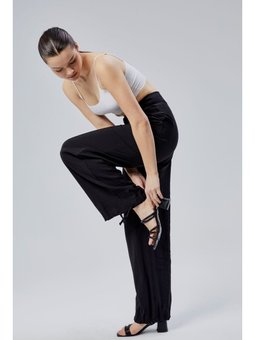 Salaş Kesim Modal Dokuma Siyah Pantolon