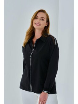 Büyük Beden Fermuarlı Ve Omuzları Aksesuarlı Siyah Ceket