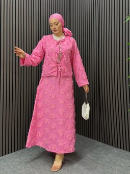 Pembe Duru Ponpon Etekli İkili Takım