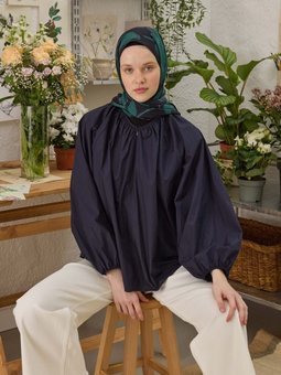 Dark Flower Desen Lacivert Şal