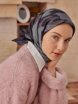 Noa Desen Pamuk İpek Lacivert Eşarp