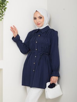 Düğmeli Bağcık Detaylı Lacivert Gömlek