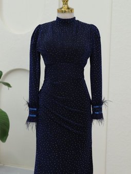 Lacivert Kolu Tüylü Önü Çift Kuyruklu Abiye Elbise