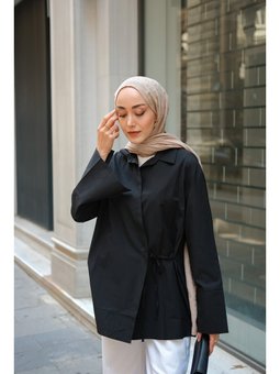 Yandan Bağlamalı Siyah Gömlek
