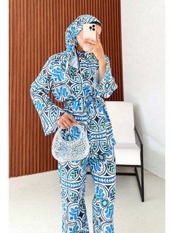 Eşarplı Desenli Takım