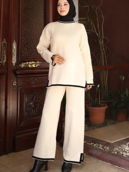 Beyaz Yırtmaç Detaylı Triko İkili Takım