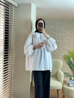 Yakası Fularlı Pileli Tunik