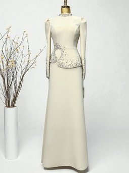 Kristal Taş Detaylı Krep Krem Abiye Elbise