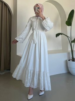 Bebe Yaka Yarım Düğmeli Fistolu Beyaz Elbise