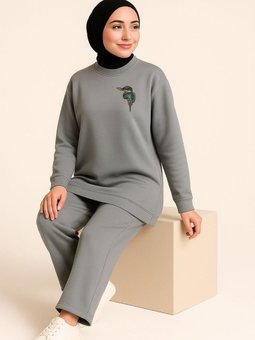 Gri Şık Zarif Kuş Taş Detaylı Ve Bisiklet Yaka Tunik Pantolon İkili Takım