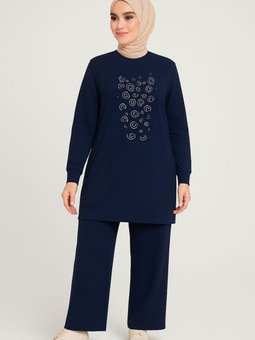 Lacivert Zarif Önü Taş Detaylı Ve Bisiklet Yaka Tunik Pantolon İkili Takım