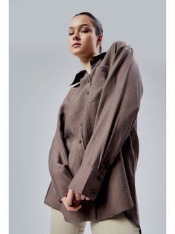 Yırtmaç Detaylı Oversize Kahverengi Gömlek