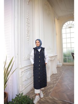 Kapüşonlu Çıtçıtlı Kolsuz Cepli Kapitone Uzun Lacivert Yelek 46)