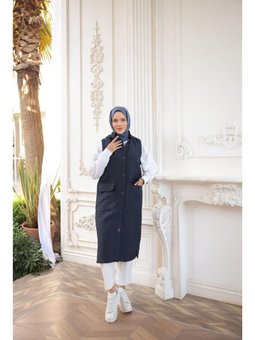 Kapüşonlu Düğmeli Kolsuz Cepli Kapitone Uzun Lacivert Yelek 46)