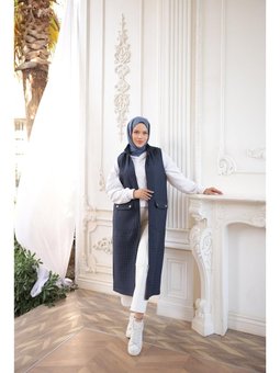 Kapüşonlu Fermuarlı Kolsuz Önden Cepli Kapitone Uzun Lacivert Yelek 46)