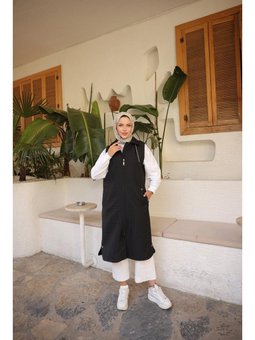 Kapüşonlu Fermuarlı Kolsuz Yandan Cepli Kapitone Siyah Yelek 46)