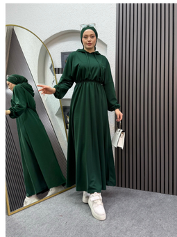 Kapüşonlu Yeşil Elbise