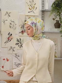 Florence Desen Pamuk İpek Yeşil Eşarp