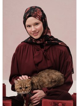 Wıld Rose Desen Vual Kırmızı Şal