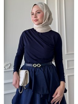 Omuzu Pileli Lacivert Bluz