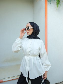 Brit Düğme Detaylı Beyaz Gömlek