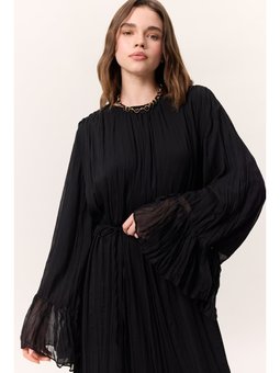 Crush Piliseli Katlı Uzun Siyah Elbise