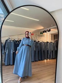 Mavi Sivri Yaka Balon Kollu Tessettür Denim Kot Pardesü