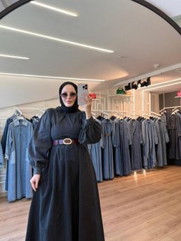 Siyah Sivri Yaka Balon Kollu Tessettür Denim Kot Pardesü