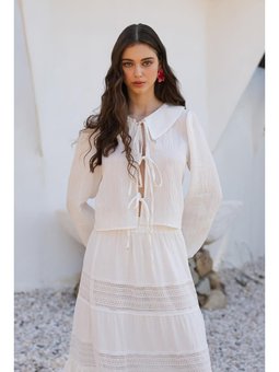 Bağcık Detaylı Crop Beyaz Gömlek