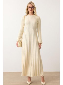 Bisiklet Yaka Kalın Fitilli Uzun Triko E Elbise Krem