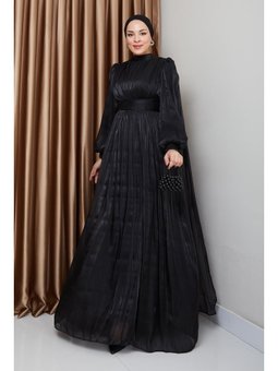 Kuşak Ve Pelerin Detaylı Yorgo İpek Siyah Abiye Elbise