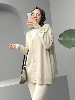 Düğmeli Fitilli Triko Krem Hırka