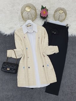 Nakışlı Kare Desenli Ajurlu Triko Krem Hırka