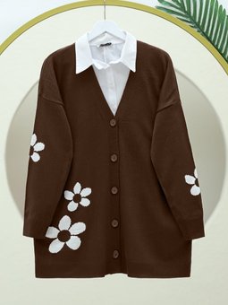 Papatya Desenli Düğmeli Kahve Hırka